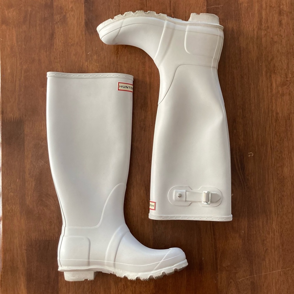 Womens White Hunter Tall Boots size 8 excellent condition